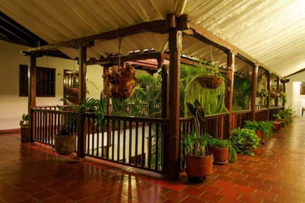 Hotel Las Nieves Girón Exterior foto